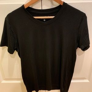 ESNTLS Black Tee Size XS